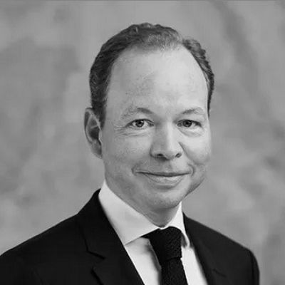 Dr. Julian Deutz